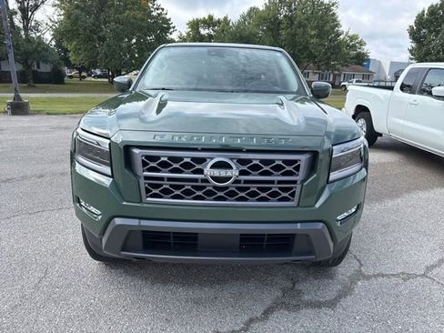 Used 2024 Nissan Frontier SL image 4