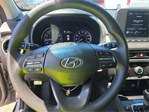 Used 2023 Hyundai Kona SEL AWD/4WD image 4