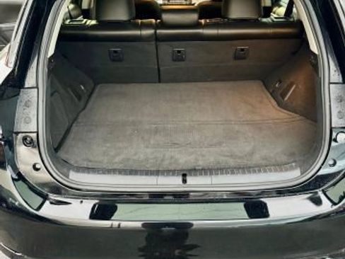 Used 2011 Lexus CT 200h Premium image 10