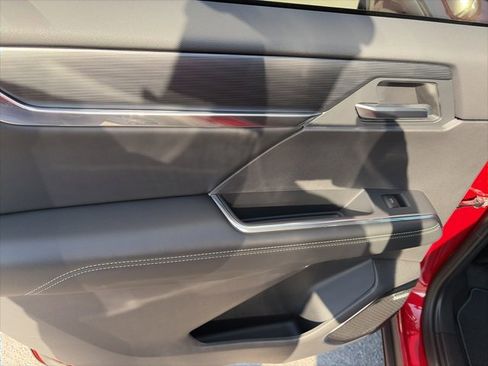 New 2026 GMC Acadia Elevation image 12