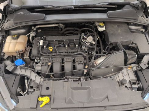 Used 2018 Ford Focus SEL w/ Cold Weather Package FWD image 41