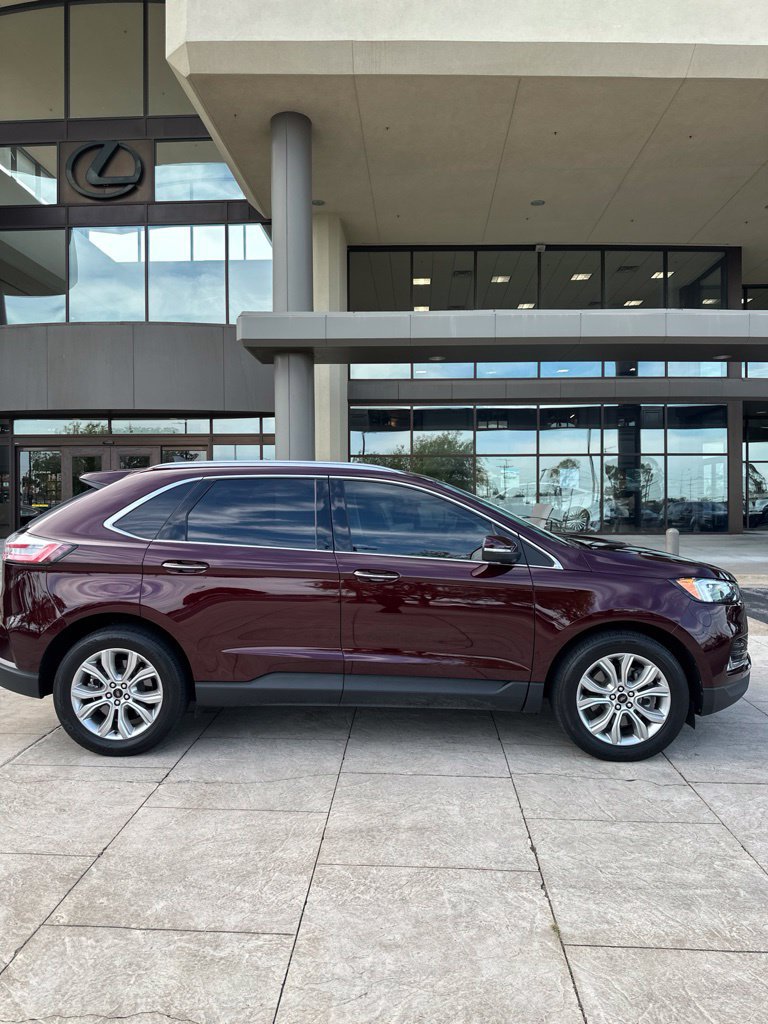 Used 2023 Ford Edge Titanium AWD/4WD image 4