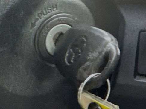 Used 2015 Toyota RAV4 XLE image 18