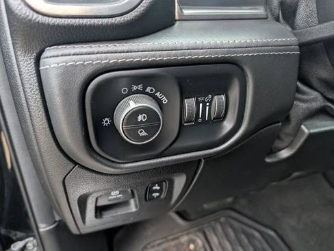 Used 2019 RAM 1500 Limited image 17