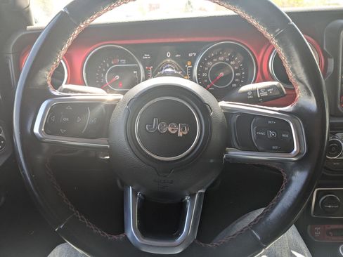 Used 2021 Jeep Wrangler Unlimited Rubicon AWD/4WD image 18