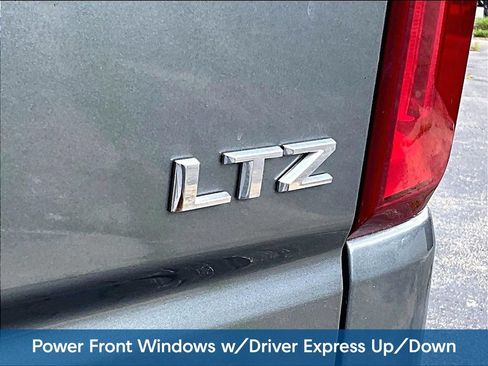 Used 2021 Chevrolet Silverado 1500 LTZ AWD/4WD image 29