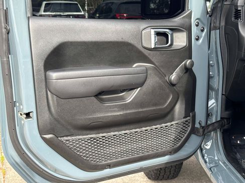 Used 2024 Jeep Wrangler Unlimited Sport AWD/4WD image 16