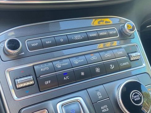 Used 2023 Hyundai Santa Fe Calligraphy image 27