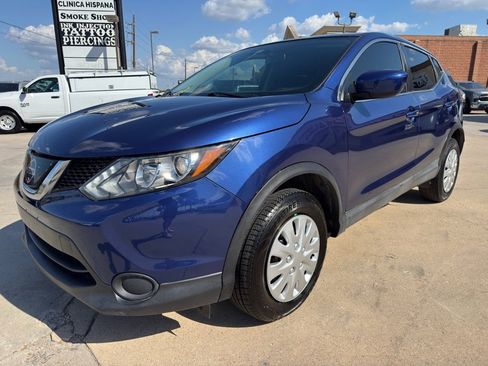 Used 2019 Nissan Rogue Sport S image 6