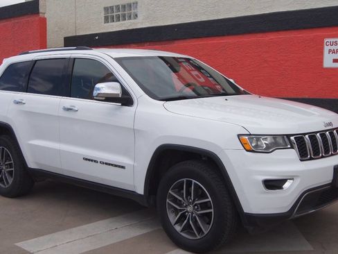 Used 2018 Jeep Grand Cherokee Limited image 6