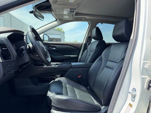 Used 2022 Nissan Rogue SL w/ SL Premium Package FWD image 12