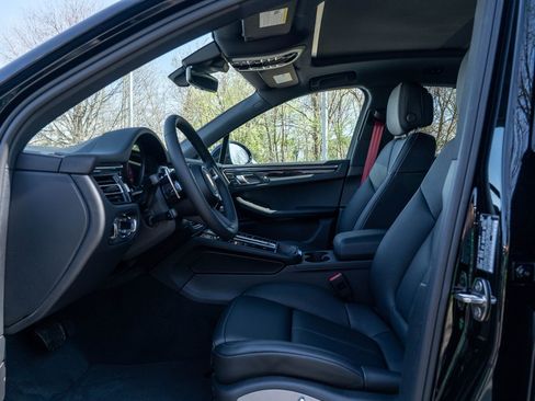 New 2026 Porsche Macan S image 24