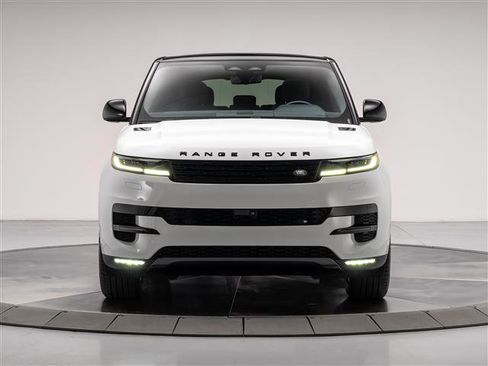 New 2025 Land Rover Range Rover Sport SE image 8