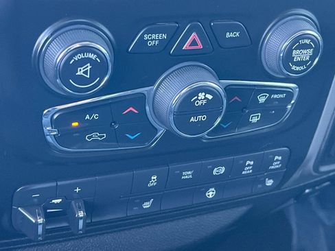 Used 2018 RAM 2500 Big Horn AWD/4WD image 20