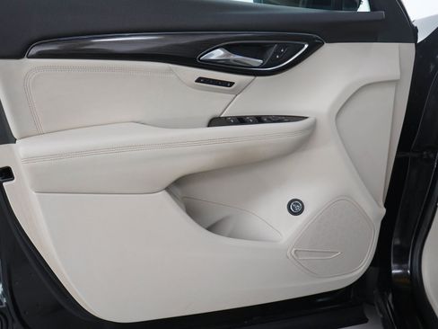 Used 2021 Buick Envision Essence AWD/4WD image 19