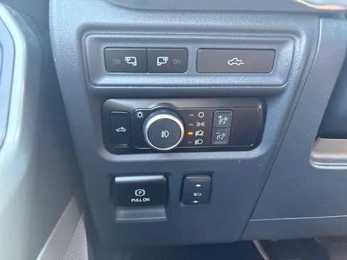 Used 2022 Ford F150 Lariat w/ Equipment Group 502A High AWD/4WD image 35
