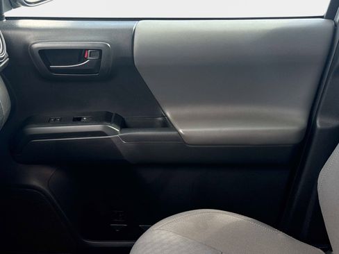 Used 2023 Toyota Tacoma SR image 17