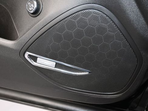 Used 2023 Buick Envision Essence w/ Technology Package I image 16