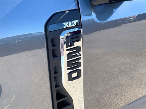 New 2026 Ford F250 XLT w/ FX4 Off-Road Package image 15
