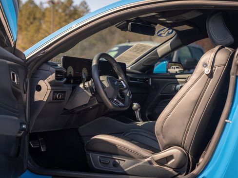 Used 2024 Ford Mustang GT Premium image 26