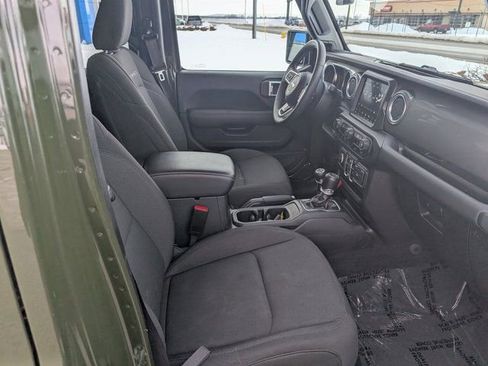 Used 2023 Jeep Wrangler Sahara image 4