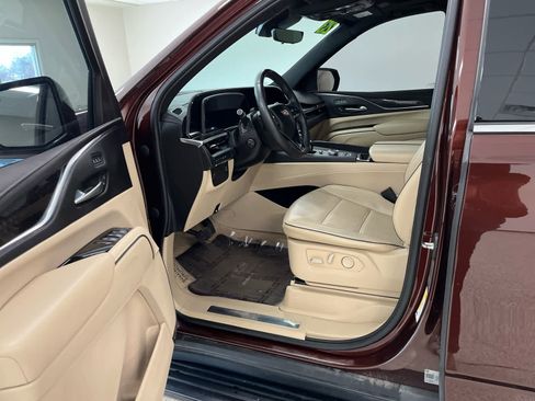 Used 2023 Cadillac Escalade Premium Luxury image 20