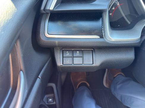 Used 2019 Honda Civic Sport image 19