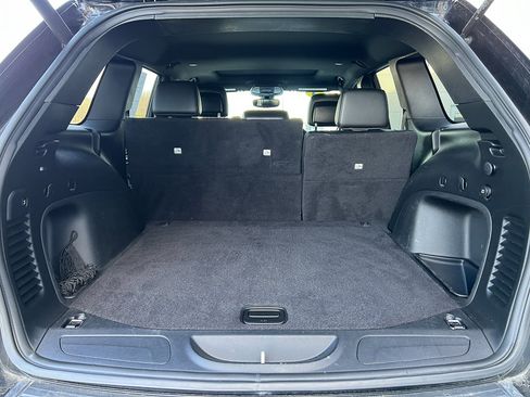 Used 2021 Jeep Grand Cherokee Limited image 5