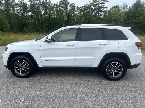 Used 2022 Jeep Grand Cherokee Limited AWD/4WD image 8