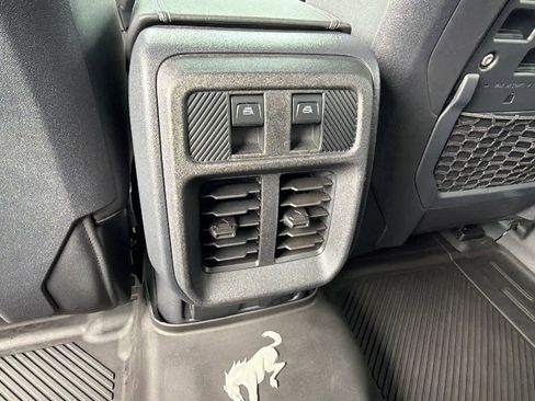Used 2025 Ford Bronco Badlands AWD/4WD image 25