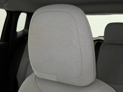 Used 2017 Jeep Renegade Latitude FWD image 31