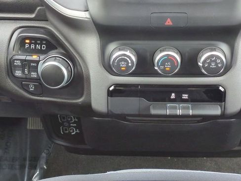 Used 2022 RAM 1500 Big Horn AWD/4WD image 19