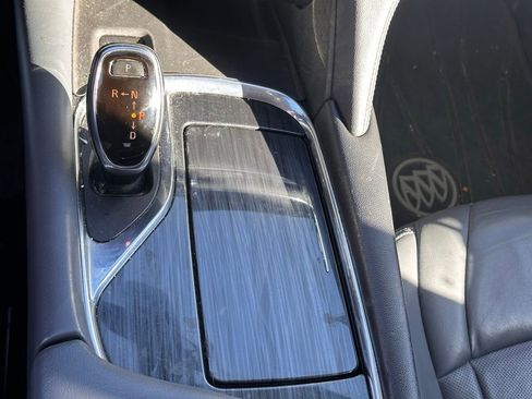 Used 2018 Buick Enclave Essence image 34