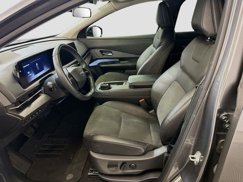 Used 2023 Nissan Ariya AWD image 13