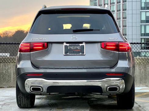 Certified 2026 Mercedes-Benz GLB 250 4MATIC image 6