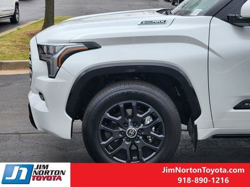 Used 2024 Toyota Sequoia Platinum image 9