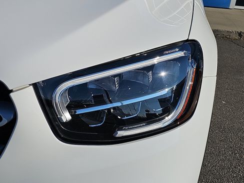 Used 2022 Mercedes-Benz GLC 300 4MATIC image 9