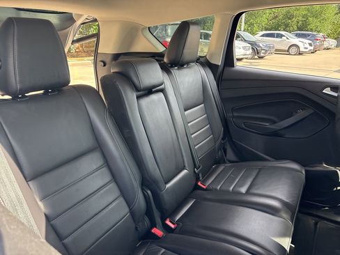 Used 2016 Ford Escape SE w/ SE Leather Comfort Package FWD image 11