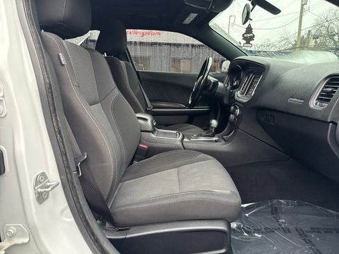 Used 2019 Dodge Charger SXT w/ Driver Confidence Group image 31