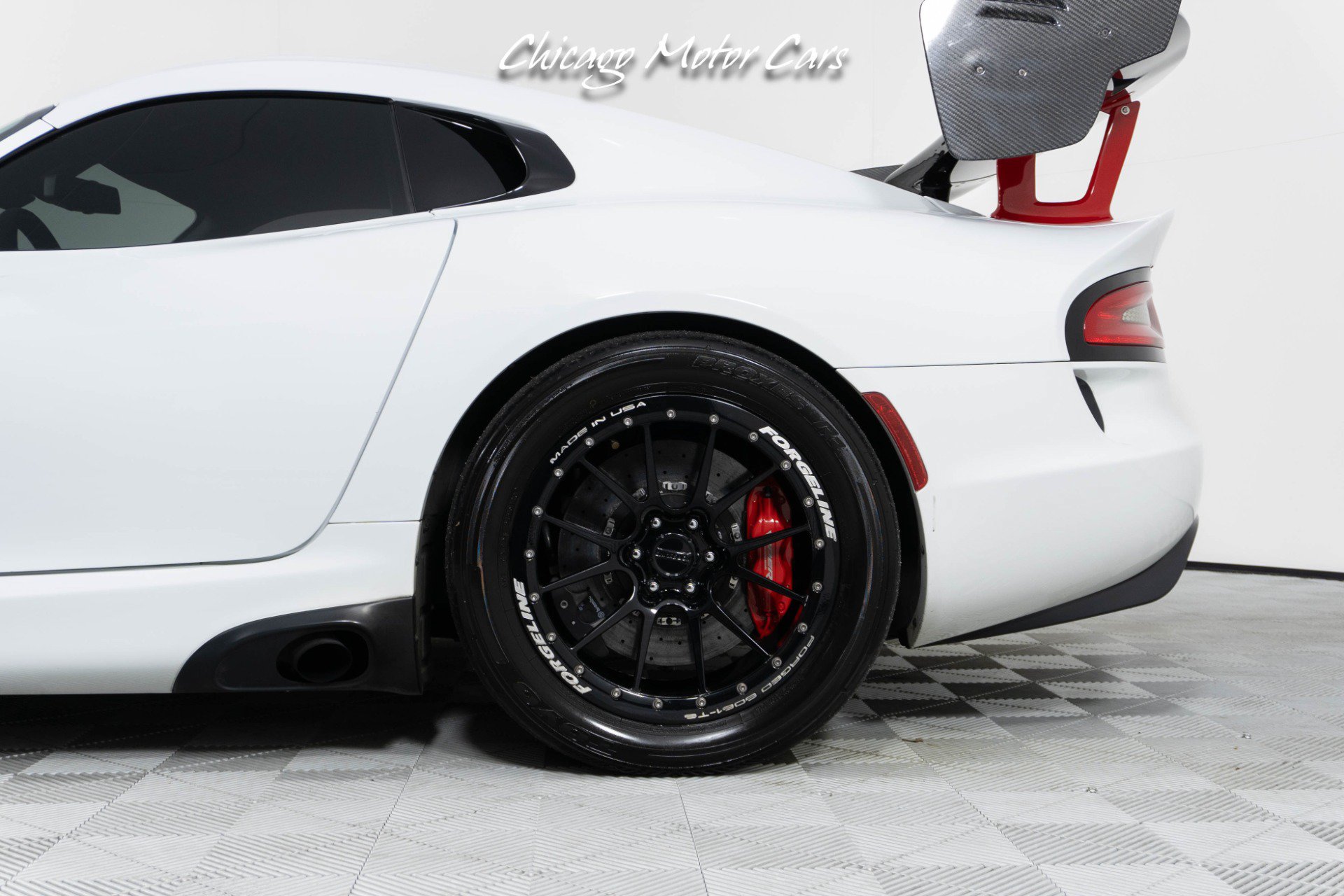 Used 2016 Dodge Viper ACR RWD image 3