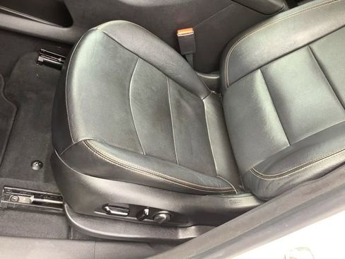 Used 2021 GMC Terrain SLT w/ Elevation Edition FWD image 9