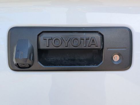 Used 2019 Toyota Tundra SR AWD/4WD image 5