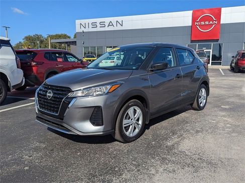 Certified 2024 Nissan Kicks S image 9