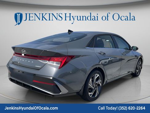 New 2026 Hyundai Elantra Limited FWD image 6