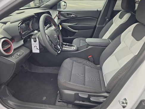 New 2025 Chevrolet Trax RS w/ Driver Confidence Package image 15