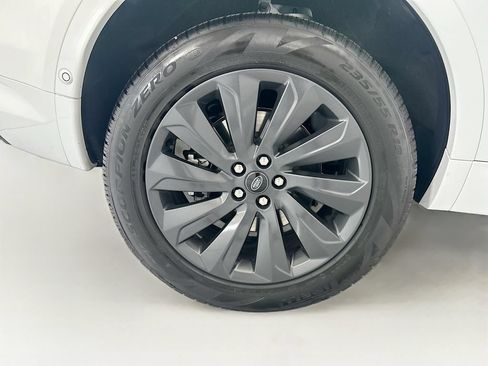 Certified 2025 Land Rover Discovery Sport S AWD/4WD image 32