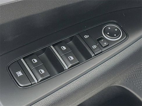 Used 2024 Kia Forte LXS w/ LXS Technology Package image 18