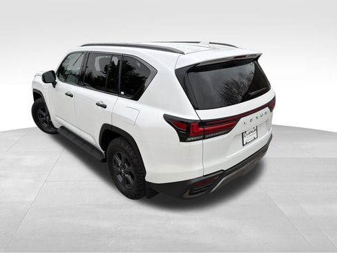 Used 2025 Lexus LX 700h Overtrail AWD/4WD image 4