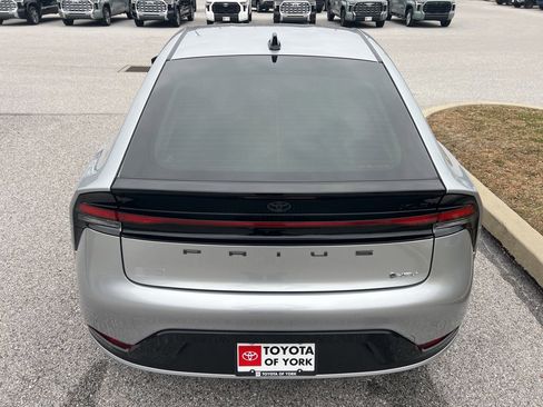 New 2026 Toyota Prius XLE image 5