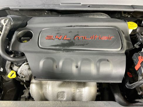 Used 2022 Jeep Compass Trailhawk w/ Sun and Sound Group AWD/4WD image 28